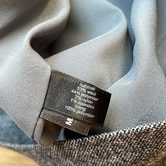 Limited wool skirt - Picture 10 of 10